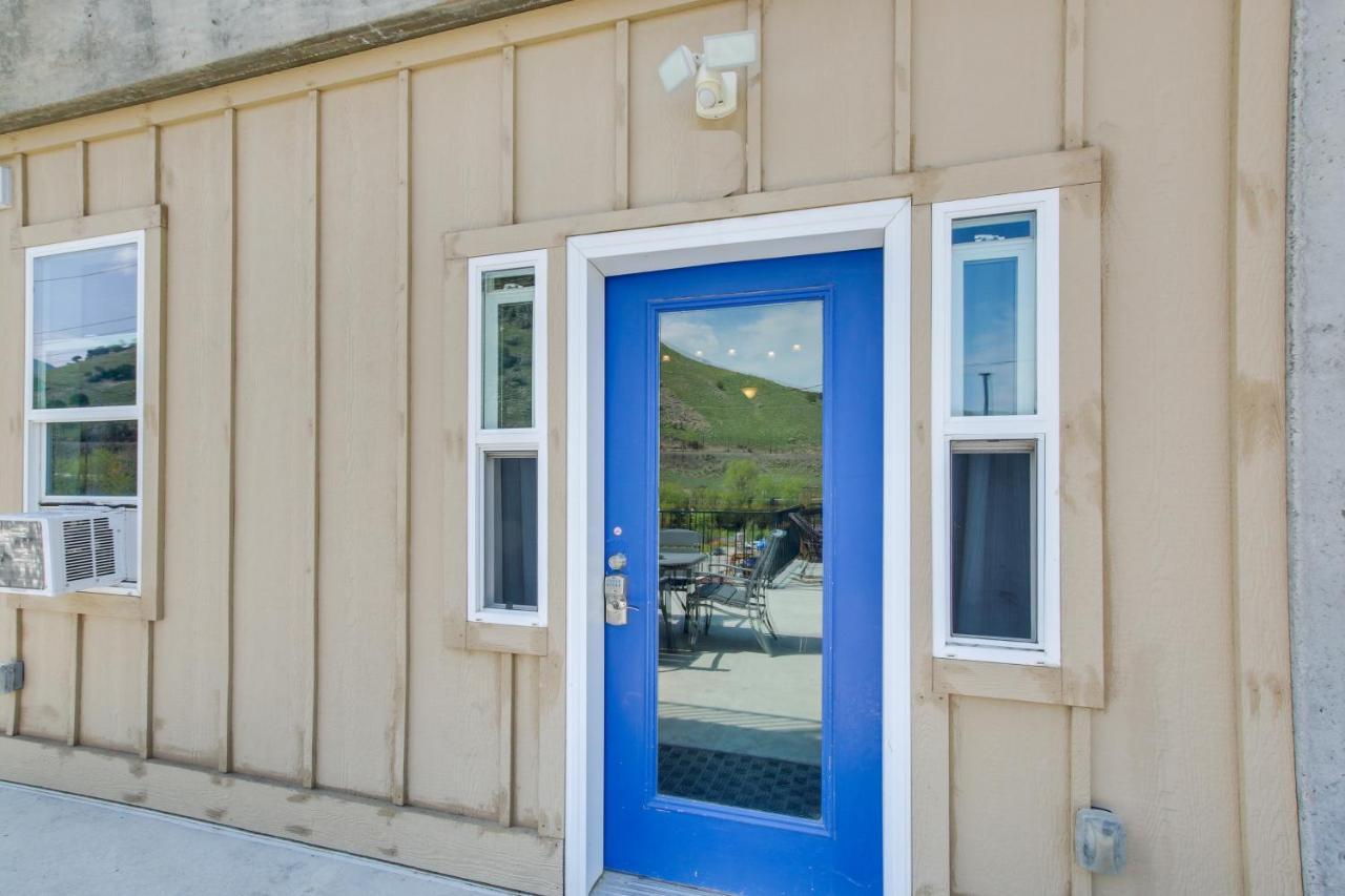 Central Lava Hot Springs Studio With Deck And Views! Exterior foto