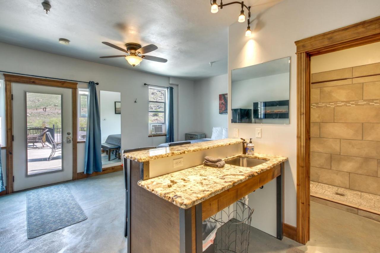 Central Lava Hot Springs Studio With Deck And Views! Exterior foto